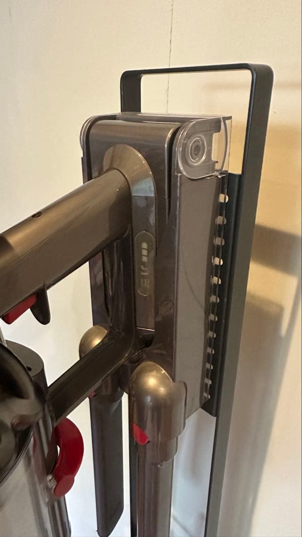 ぴ*ぐ様 ダイソンsv12 コードレスクリーナー