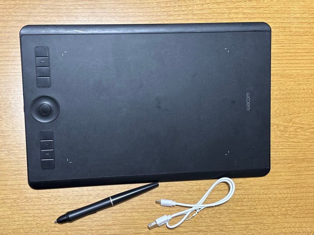 Wacom Intuos Pro PTH-660 【ジャンク】