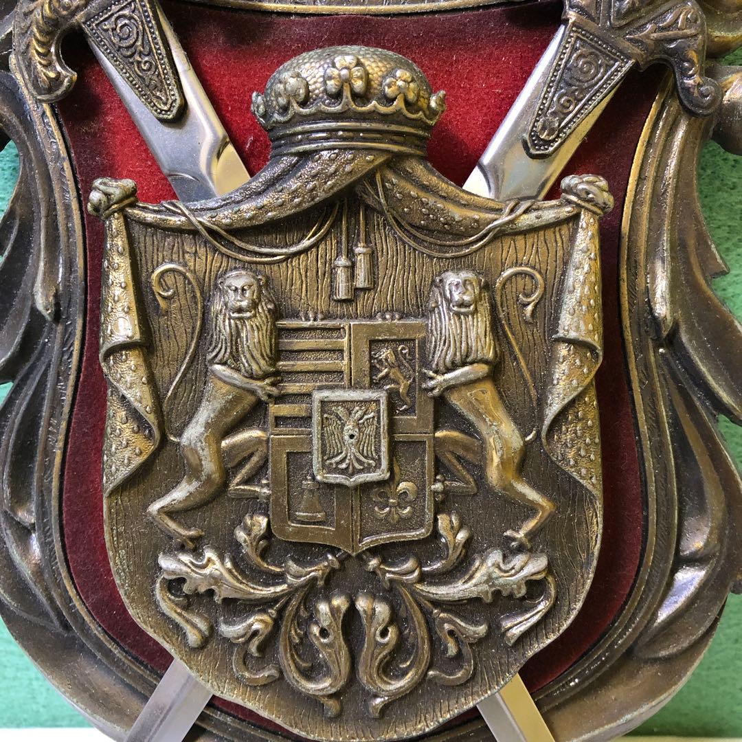 スペイン製 西洋武具 壁掛け 中世の騎士 獅子の紋章 アンティーク調
