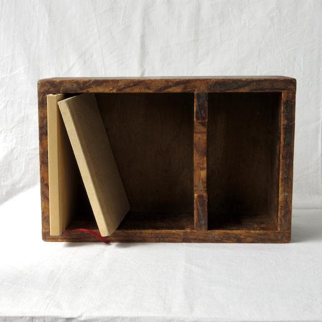 アンティーク　間仕切りのある道具箱 小物入れ 本棚 ヴィンテージ 古道具 民藝