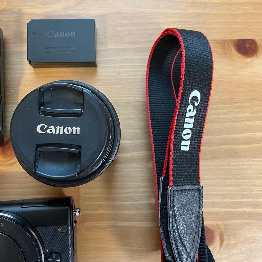 Canon EOS M100 ミラーレスカメラ 15-45mm