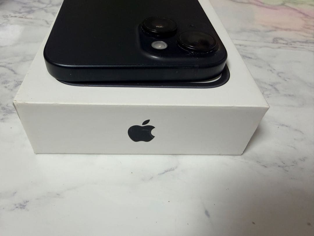 『美品』iPhone15 256GB ブラック SIMフリー