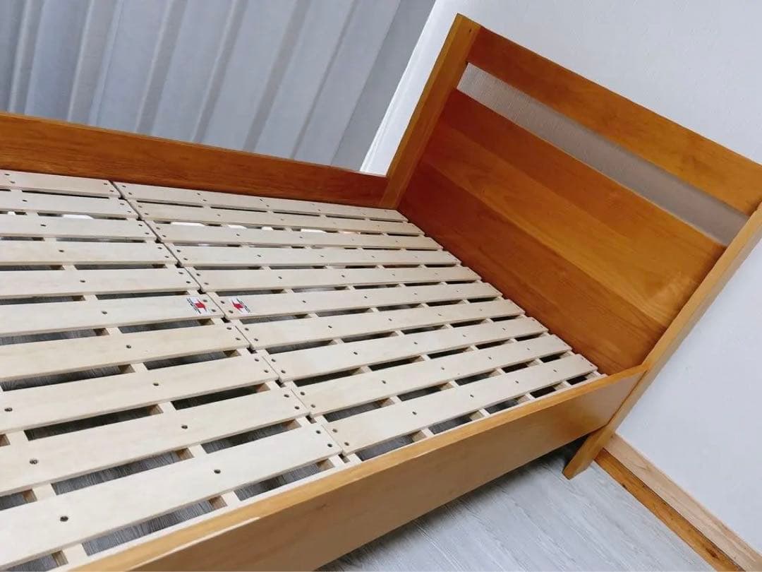 ACTUS シングルベッド アルダー材