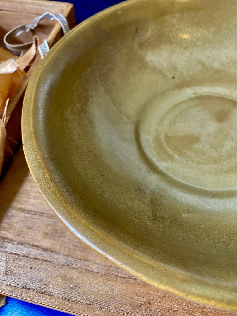 中国元時代青瓷大碗、サイズ約径28cm高さ8cm。