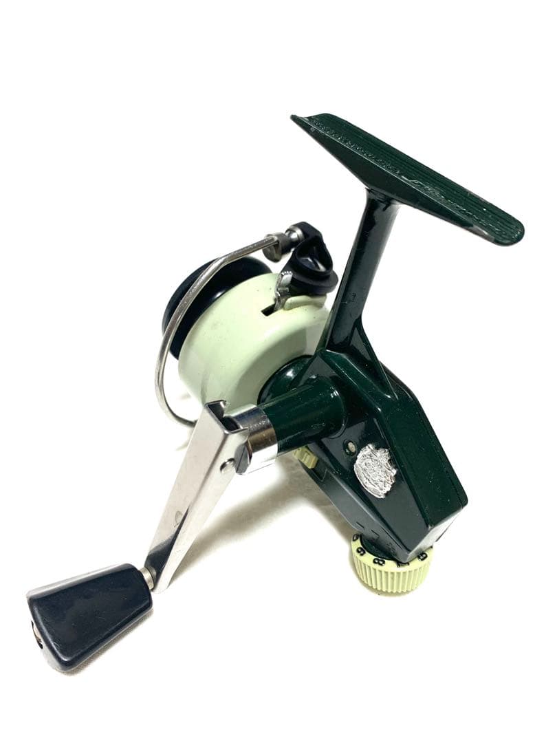 ABUカーディナル33スピニングリール