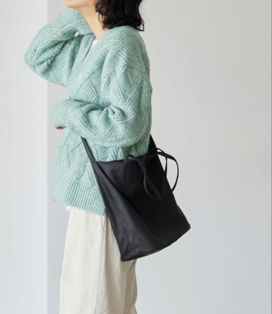 Morphée モルフェ ゴートレザーバッグ（Mサイズ、ショルダー SHORT）