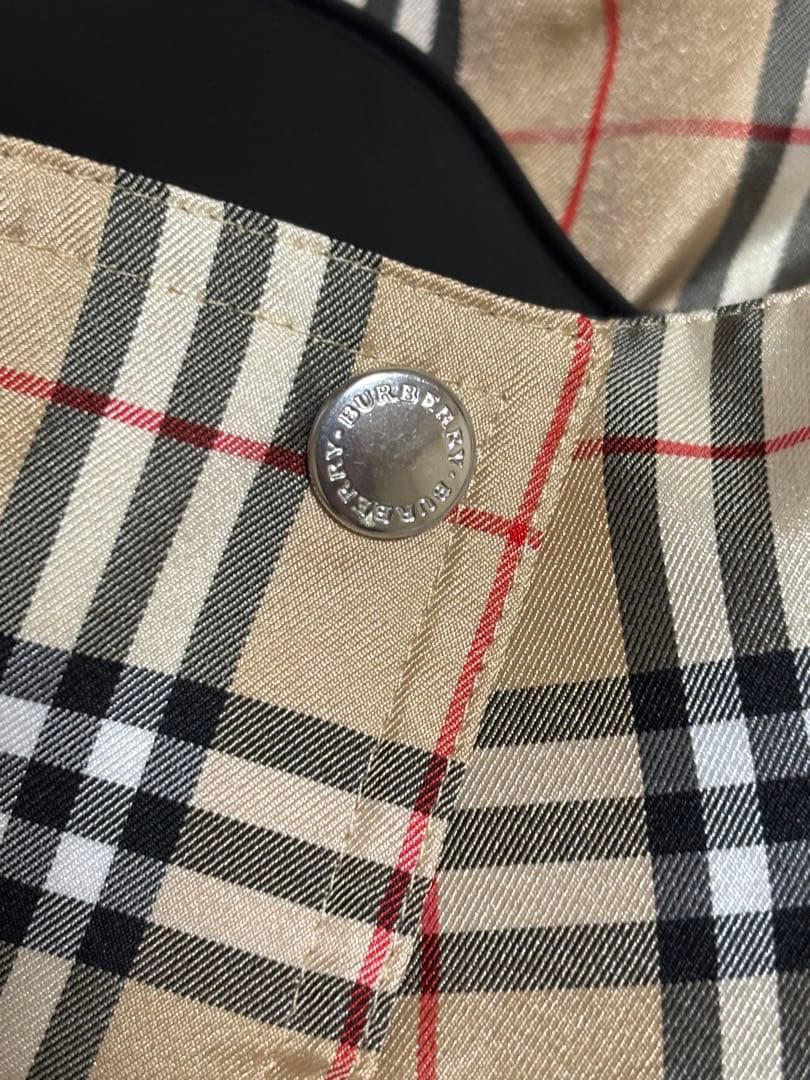 BURBERRY ナイロンジャケット