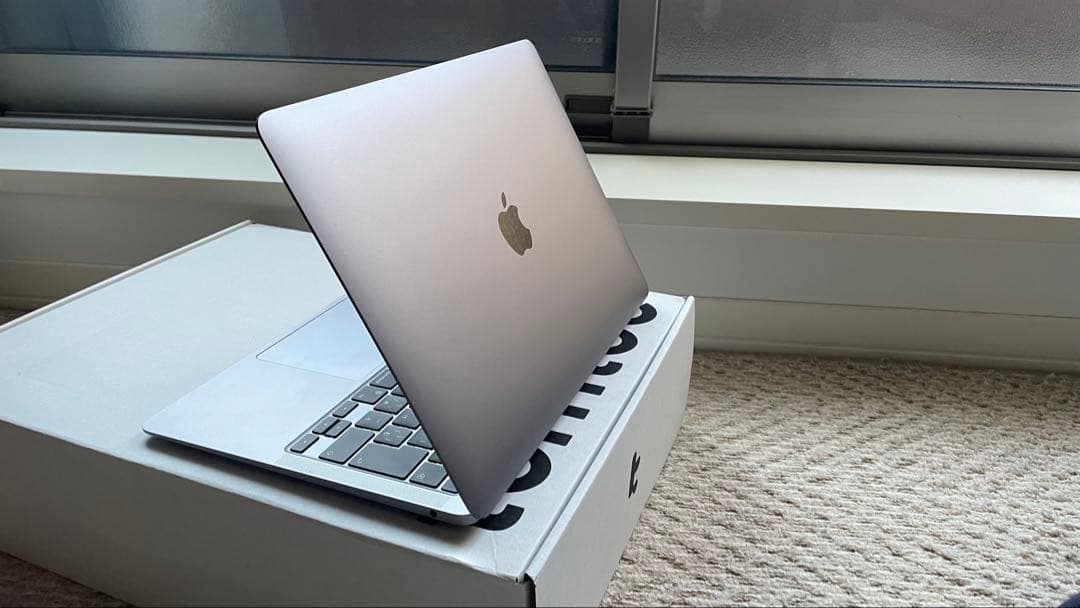 【おまけ付】MacBookAir 2020 M1 8GB 256GB
