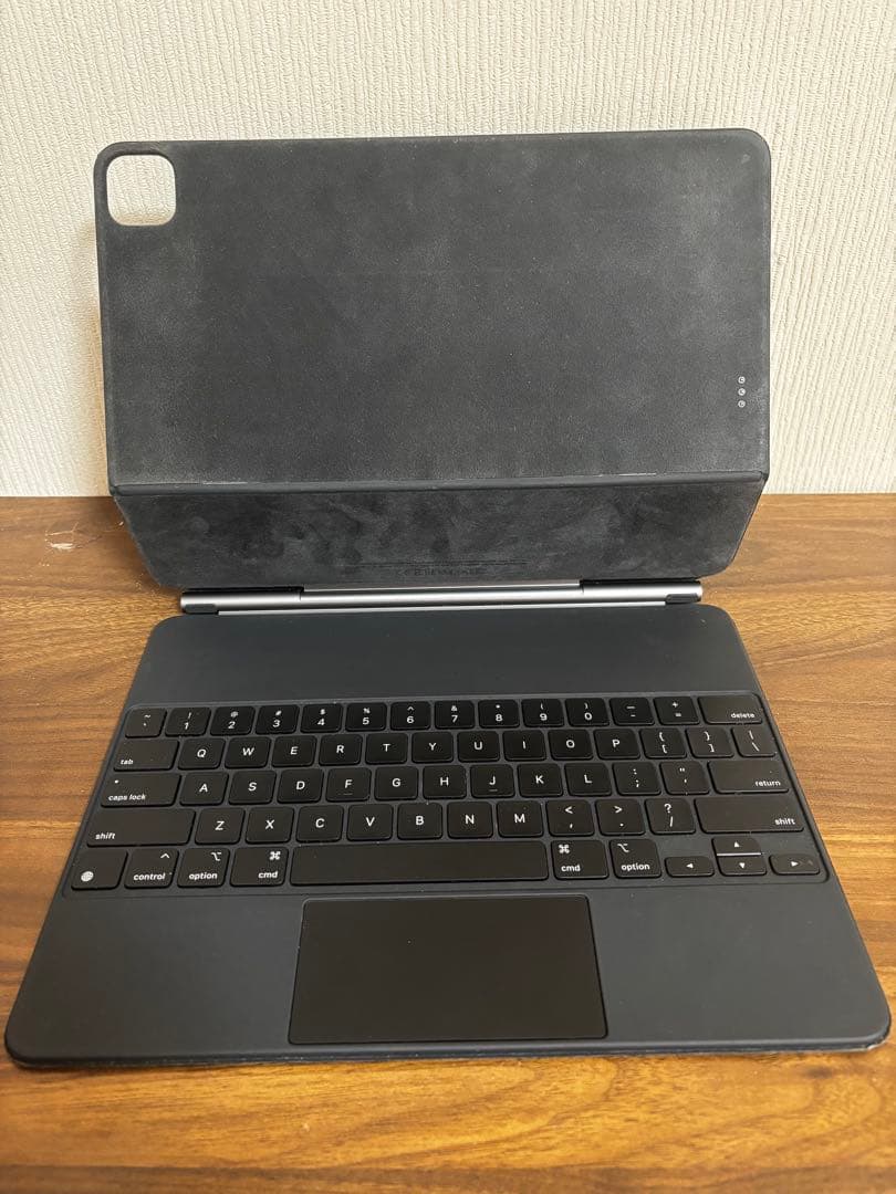 iPad Pro 12.9インチ 第5世代 / Magic Keyboard付き