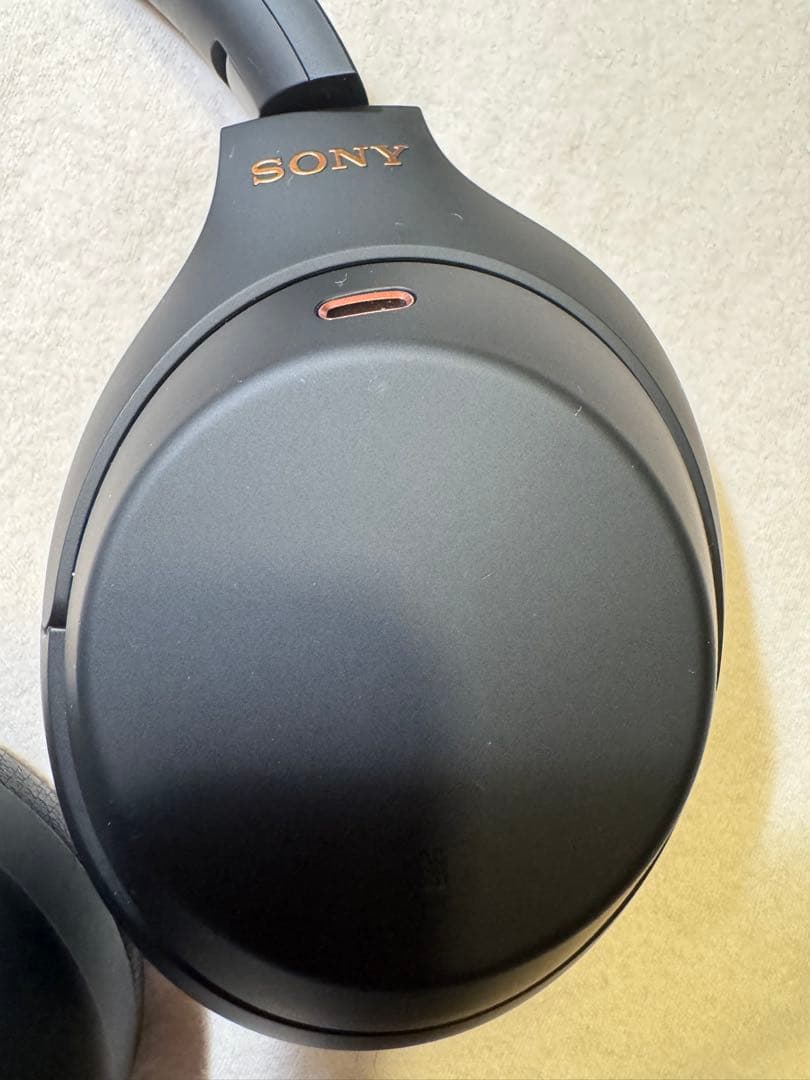 SONY WH-1000XM4 ノイズキャンセリングヘッドホン　ブラック