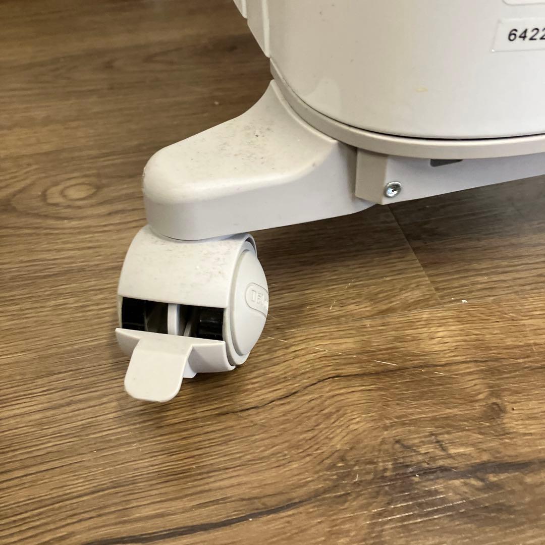 B-壁 デロンギ ベルカルド オイルヒーター 10〜13畳用 家電 ホワイト