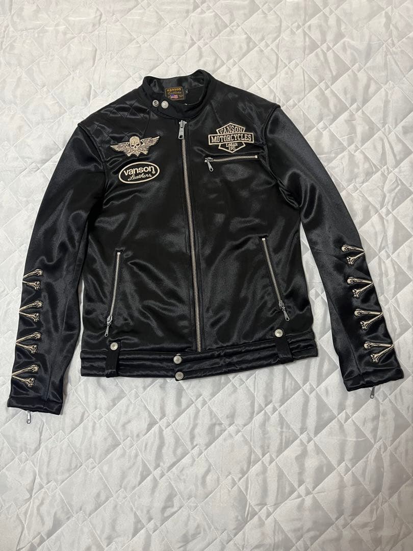 Vanson ブラックジャケット スカルデザイン