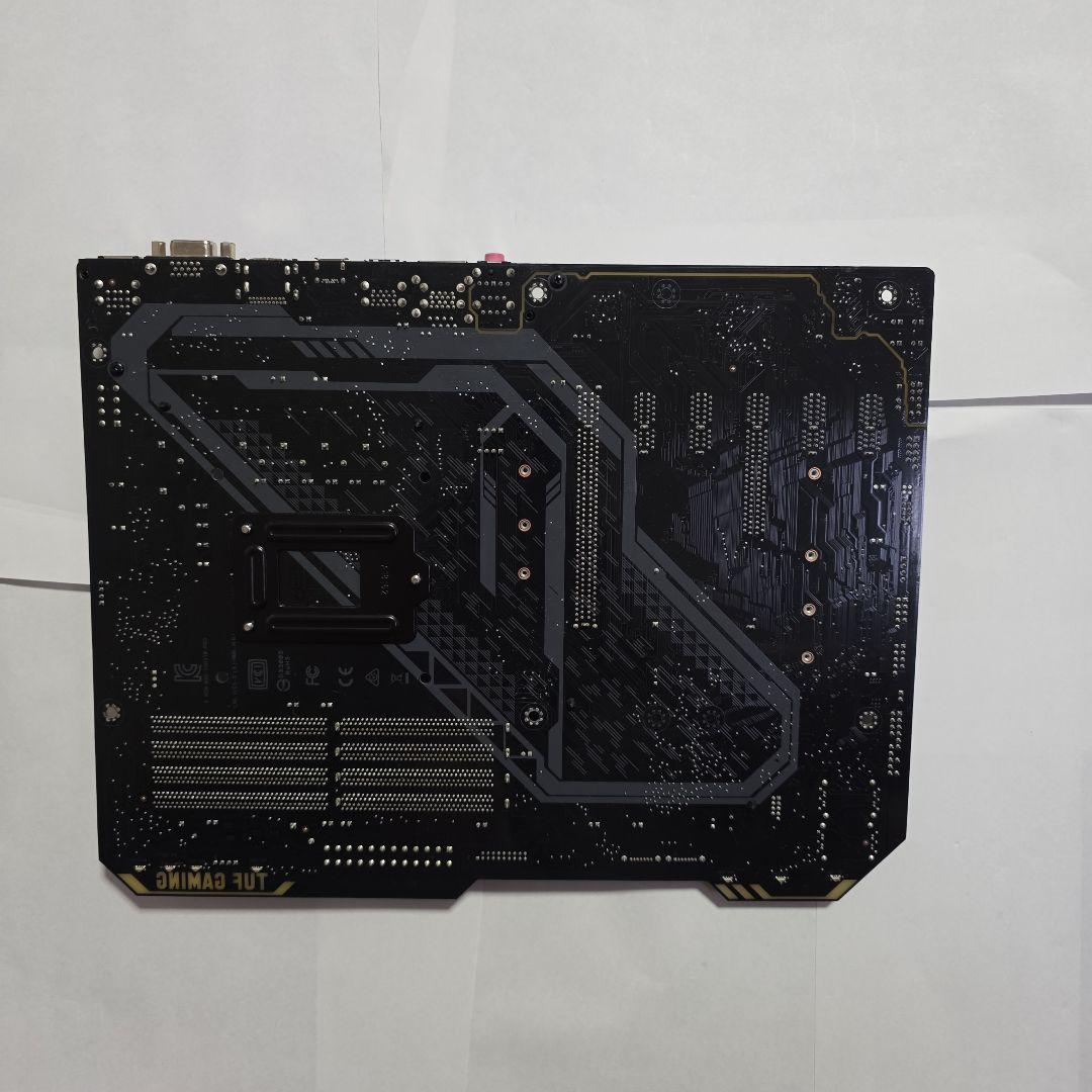 CPU tainatTUF GAMING H370-PRO + Core8400