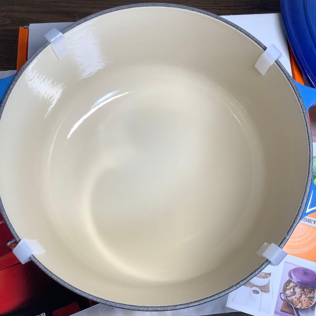 【未使用】ルクルーゼ ココット・ロンド 20cm