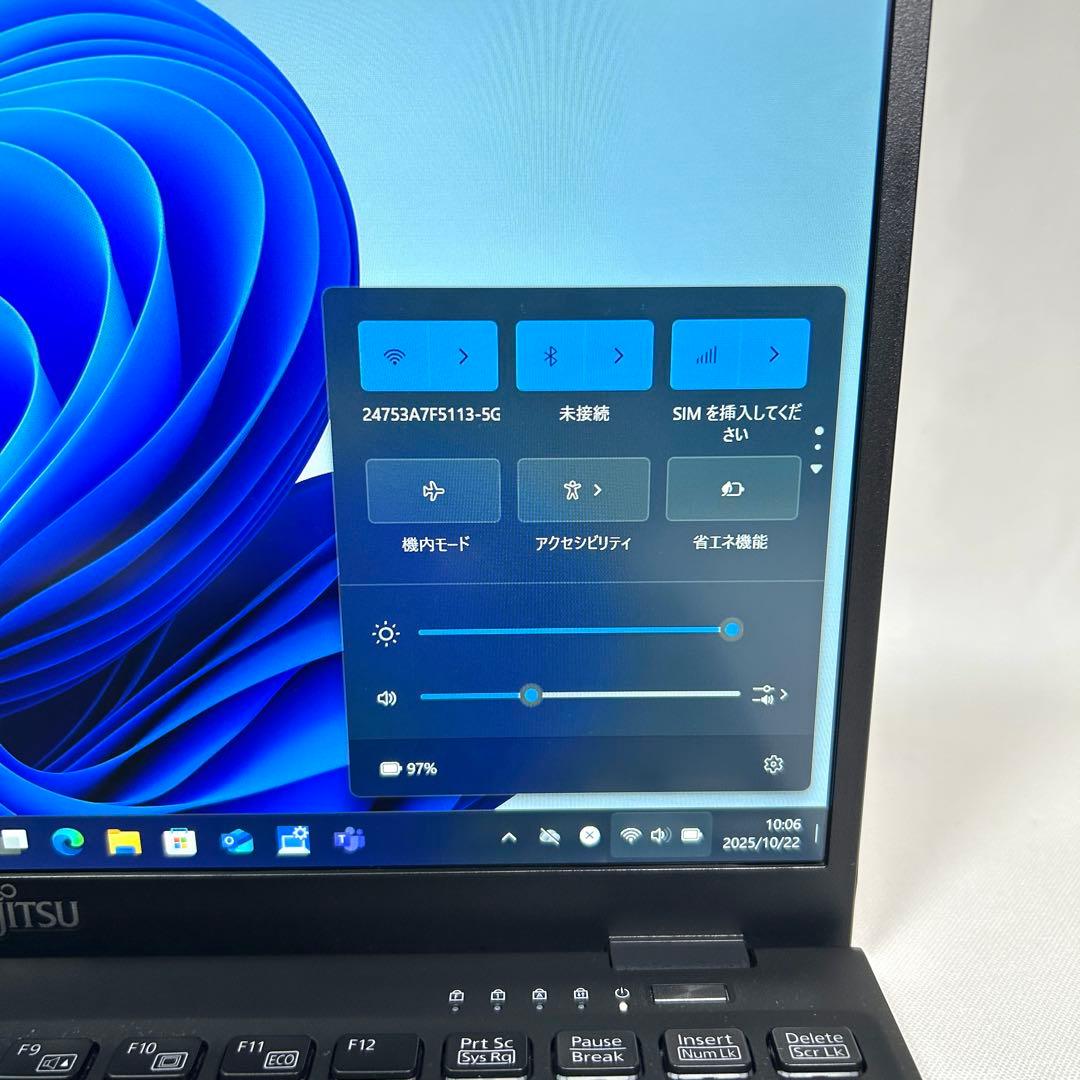 美品 富士通 LIFEBOOK U9311/F LTE i5 256GB 軽量