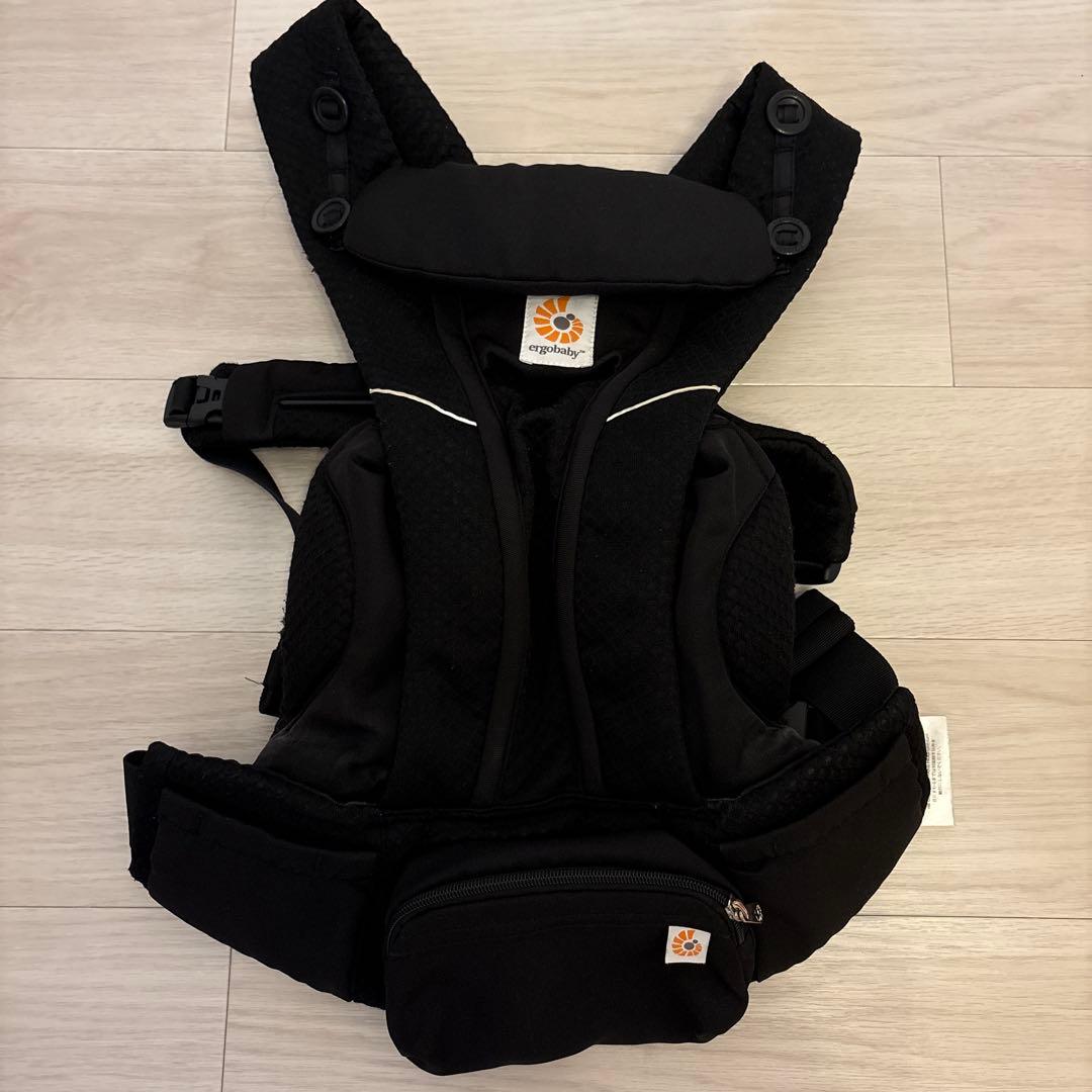 正規品⭐️美品　エルゴベビー オムニブリーズ 黒　よだれカバー付き