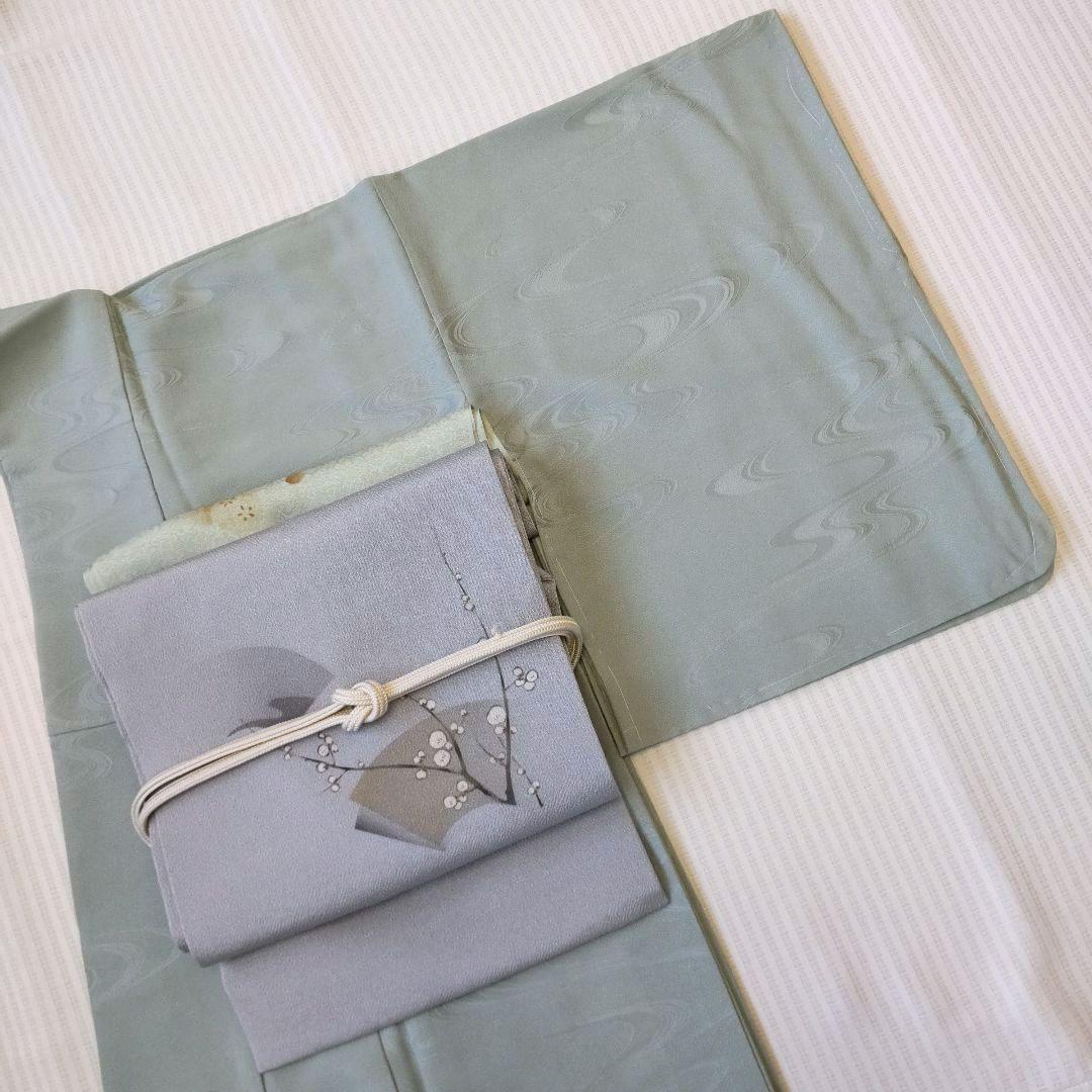 【色無地】未使用品✣上品で透明感ある薄青磁 一つ紋 身丈159cm/裄丈66cm