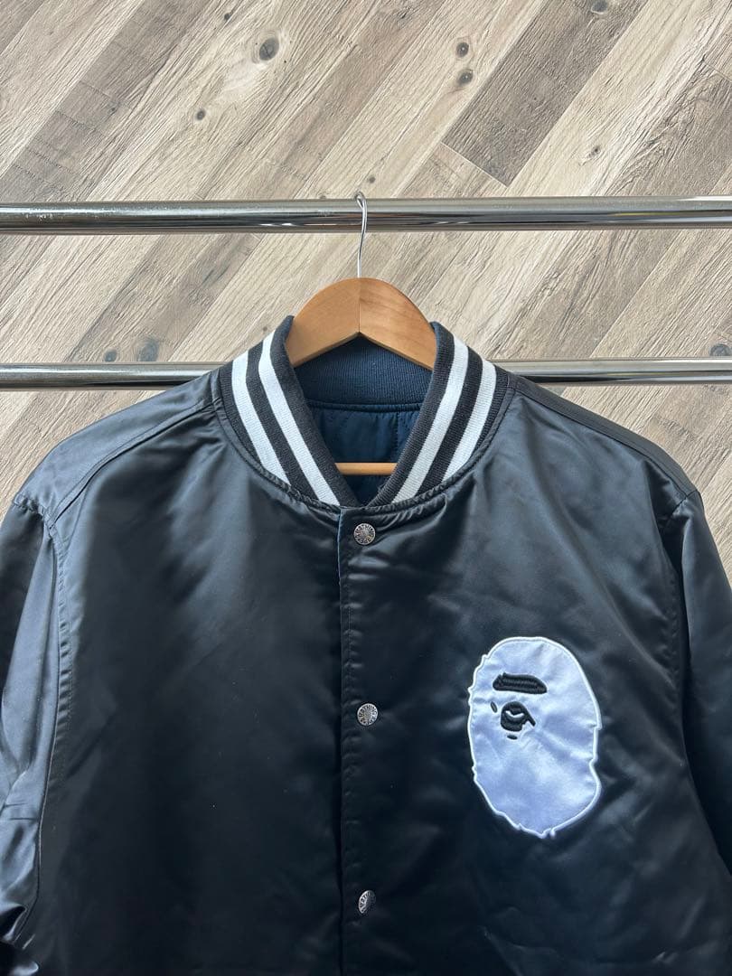 ★ アベイジングエイプ 刺繍ロゴ キルティング リバーシブル スタジャン