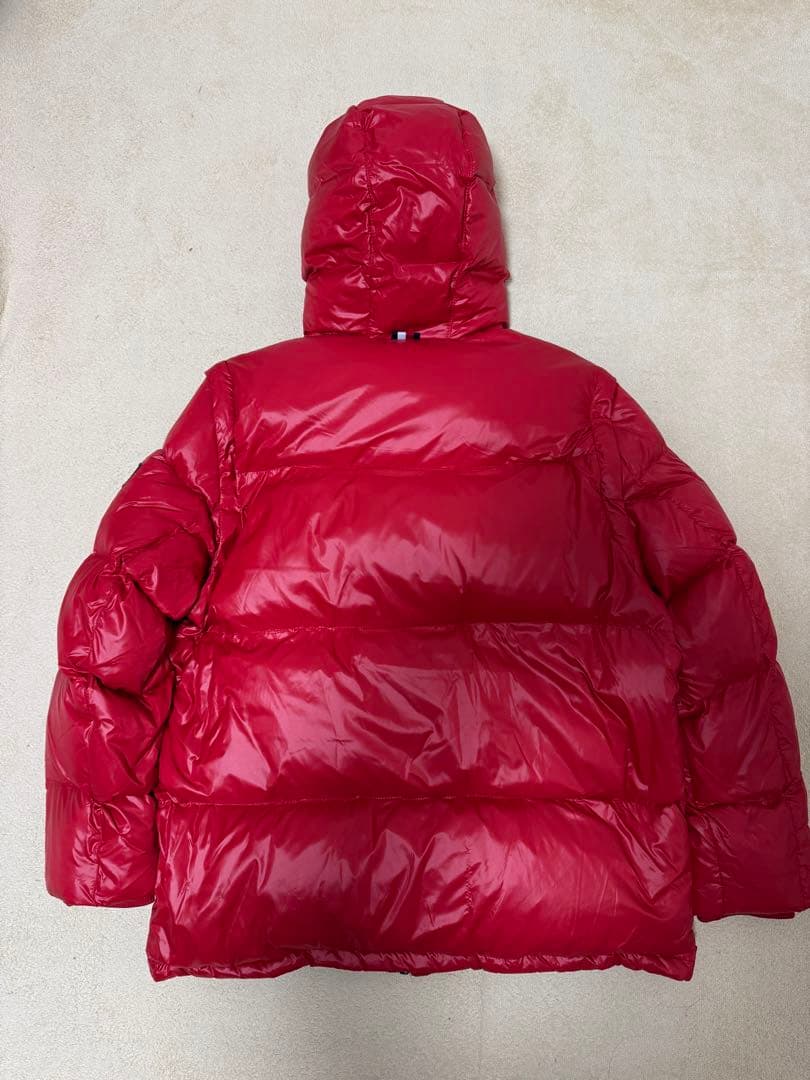 トミーヒルフィガー 赤 ダウンジャケット フード付き ベスト
