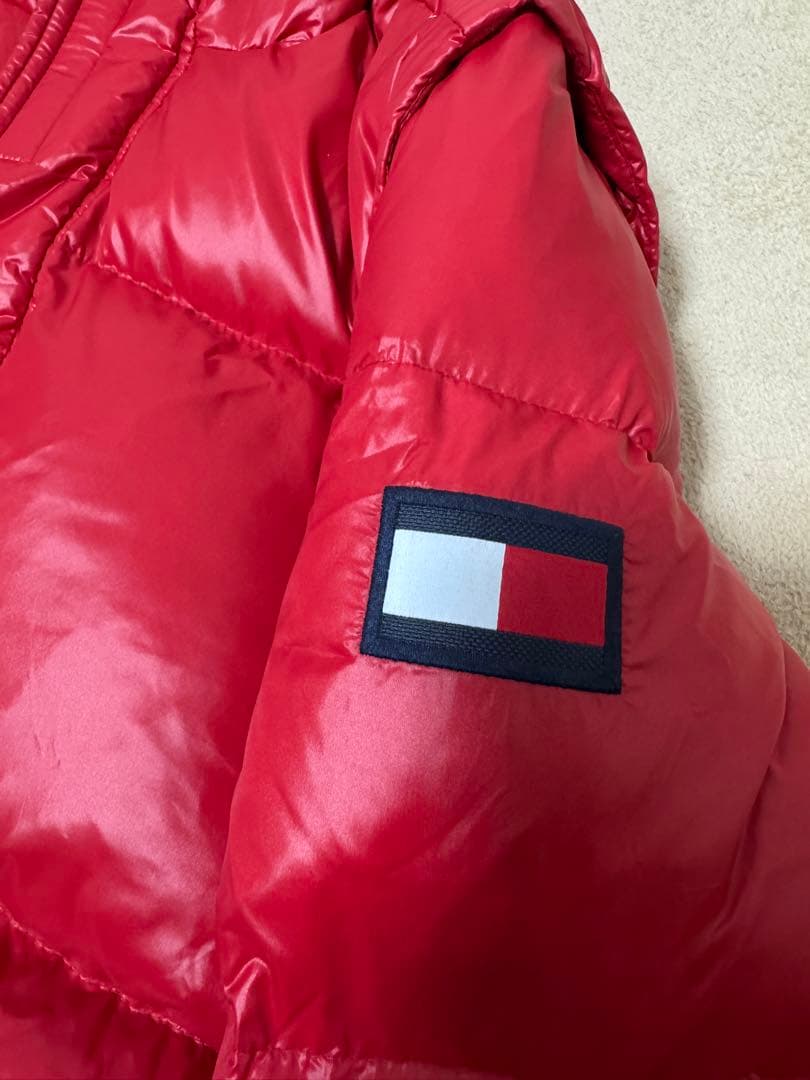 トミーヒルフィガー 赤 ダウンジャケット フード付き ベスト