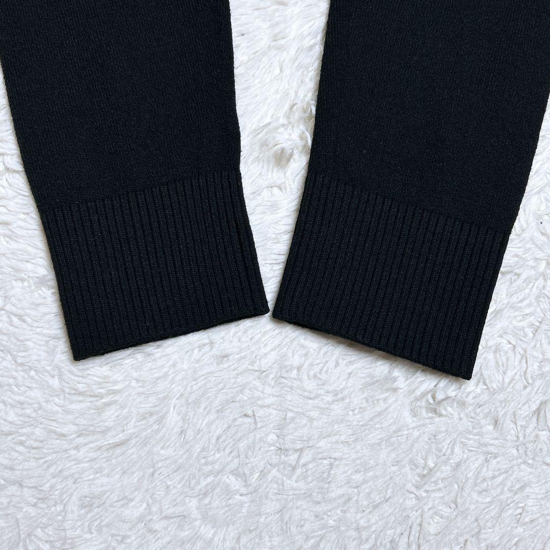 美品/N˚21　ビジューリップモチーフカーディガン　羽織り　ウール　ブラック