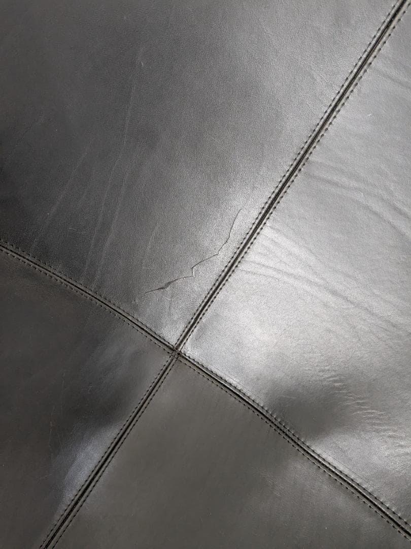 Cuero（クエロ） BKFバタフライチェア