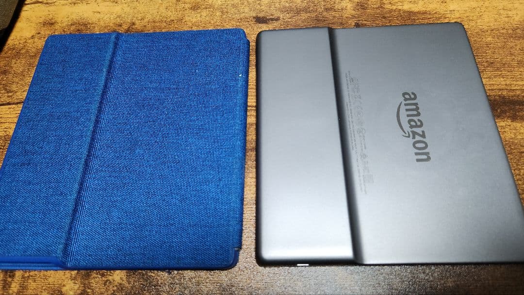 Amazon Kindle Oasis 青 カバー付き