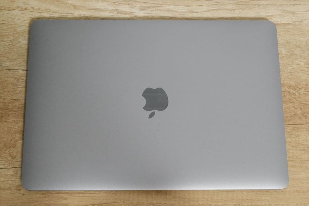もーMacBook Air 2019 / touchID / 16GB
