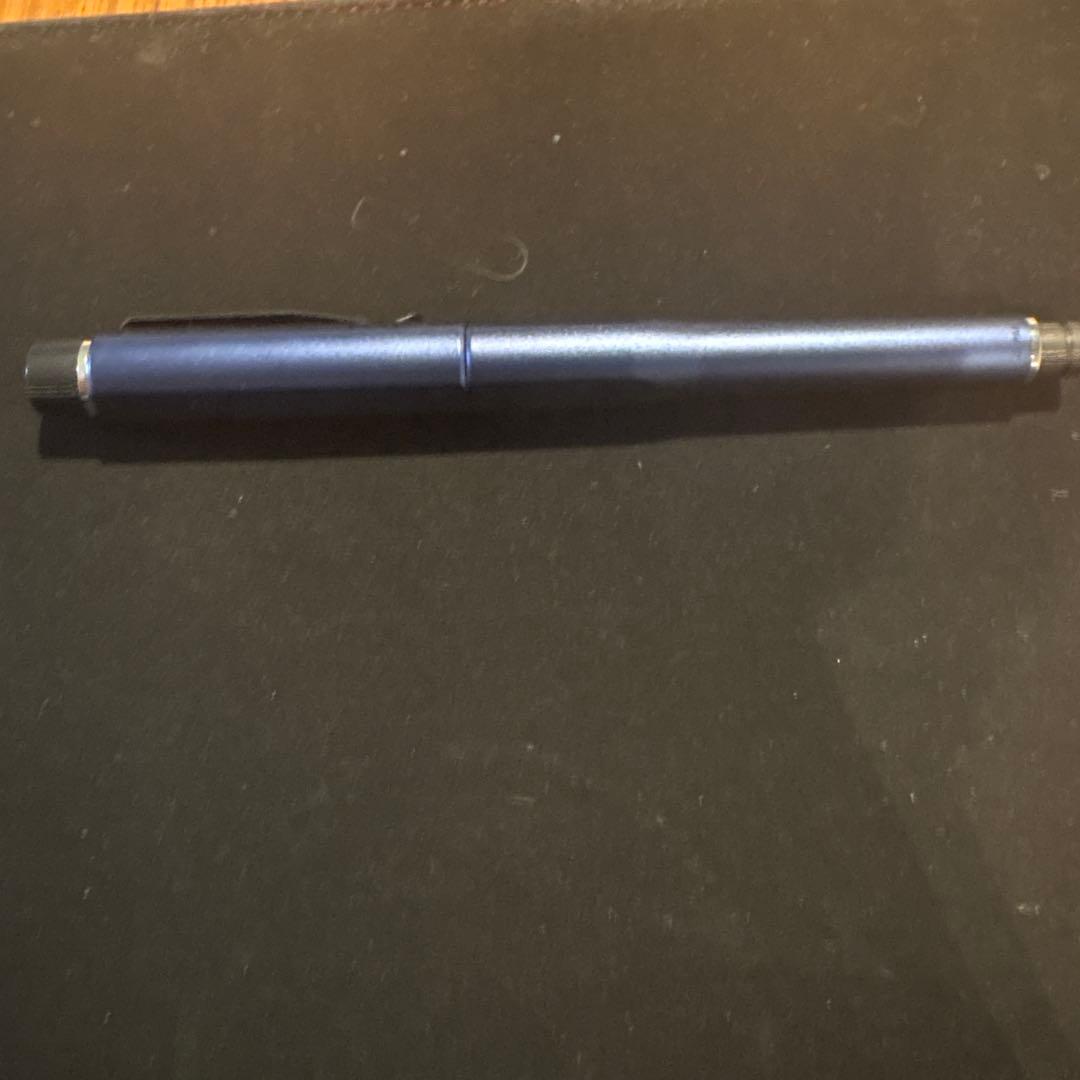 クルトガダイブムーンナイトブルー