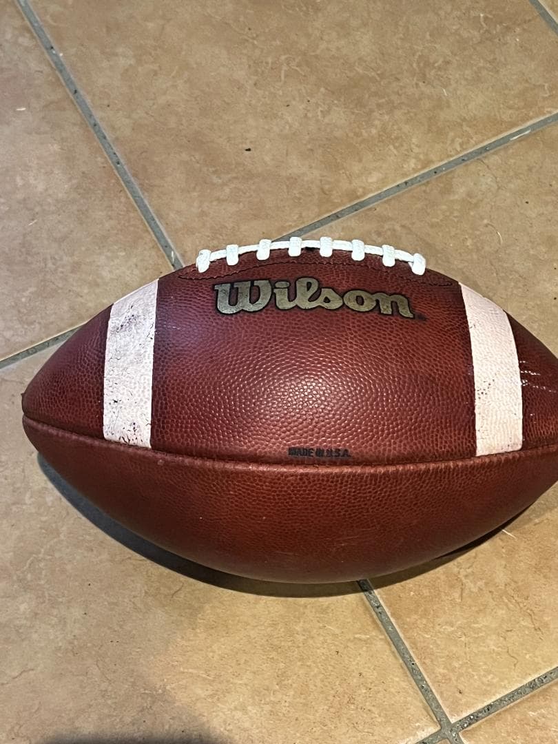 Wilson NCAA アメフトボール (革製)