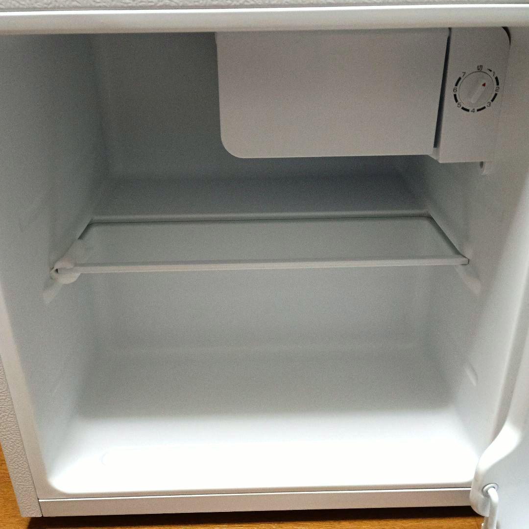 【美品】小型　YAMAZEN 冷蔵庫　YFR-51