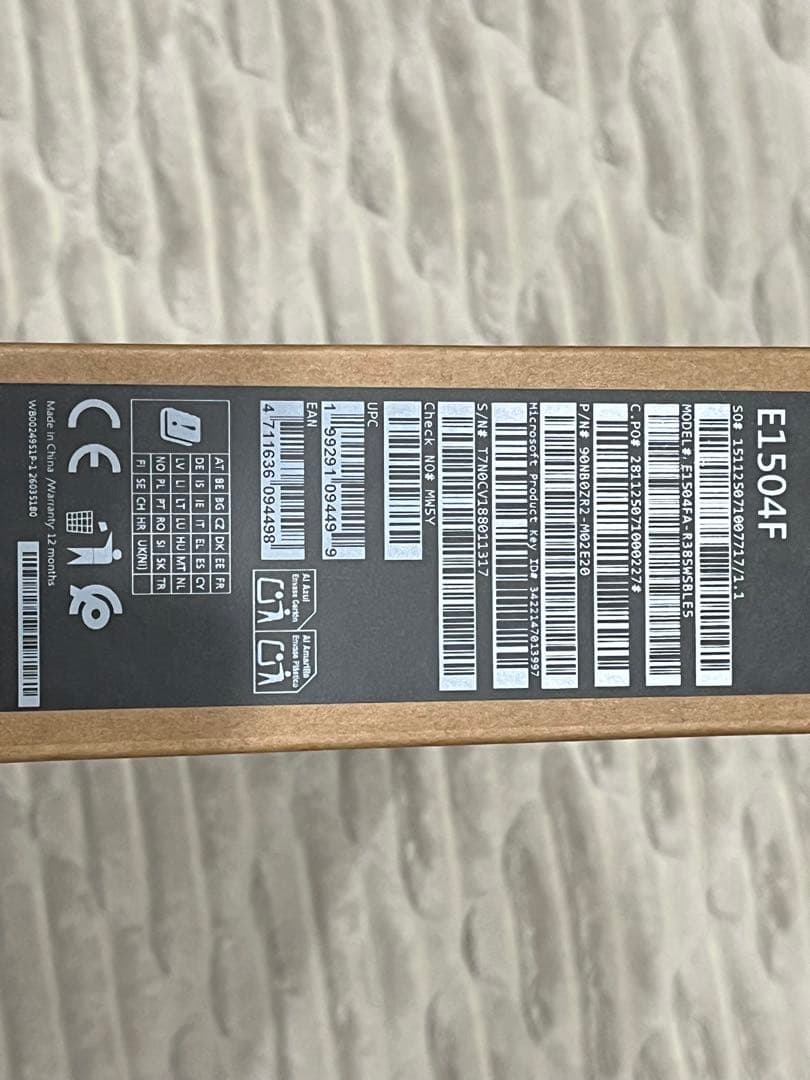 ASUS Vivobook E1504F ノートPC