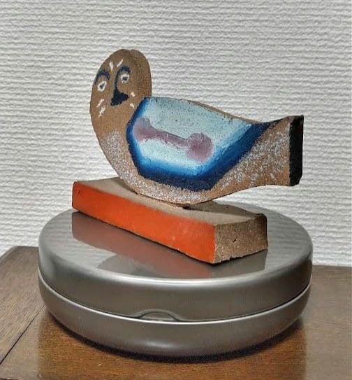 イラストレーター黒田征太郎さん陶器のオブジェ