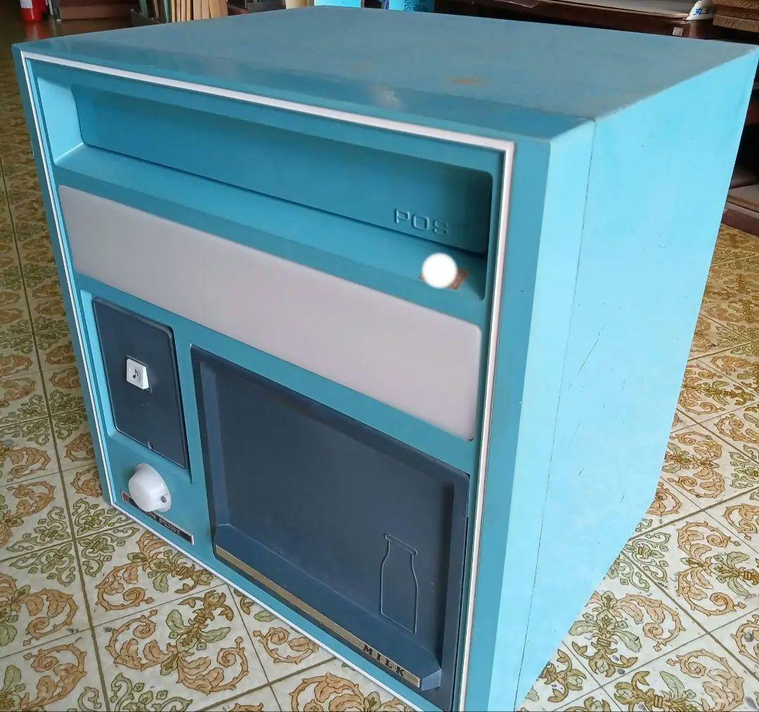 昭和レトロなサインポスト