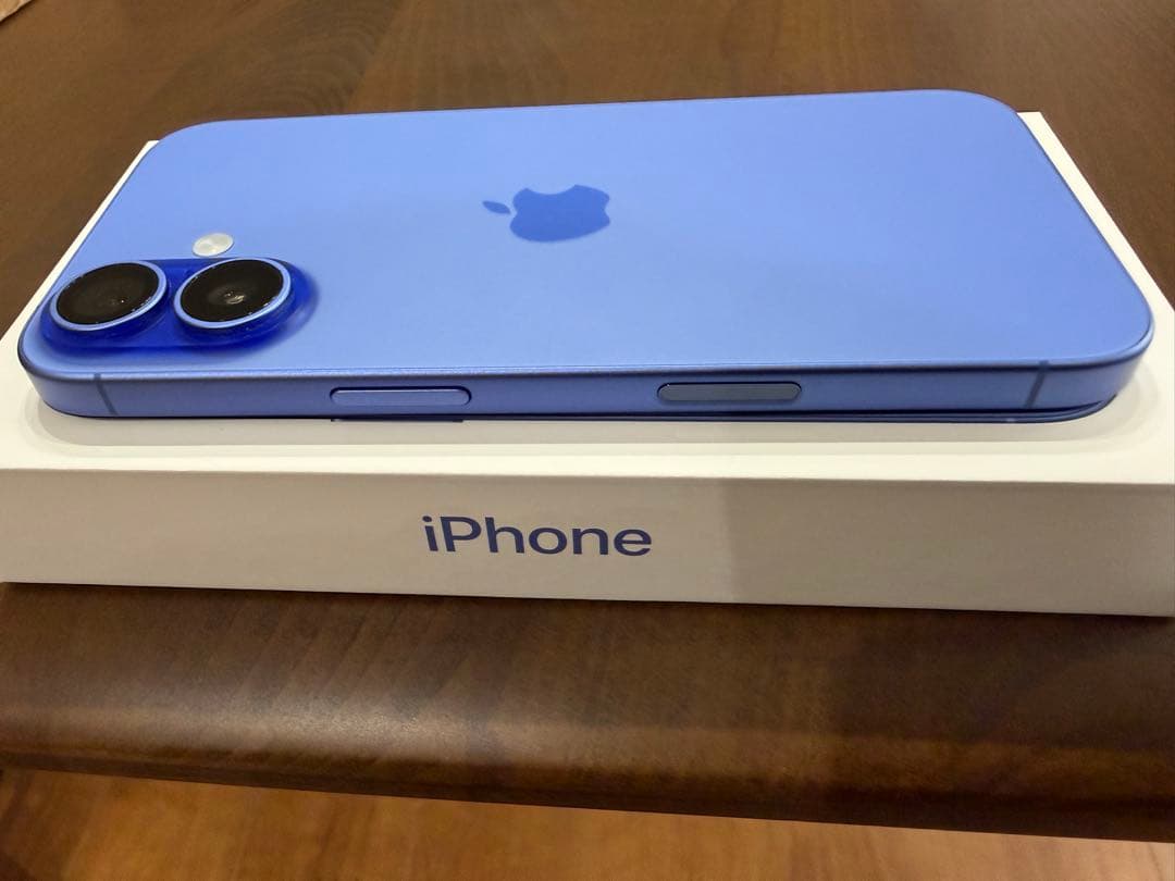 【ミハク】Apple iPhone 16