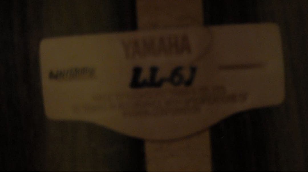 徳*ん様 売り切り、訳あり　YAMAHA　アコースティックギターLL-6 J