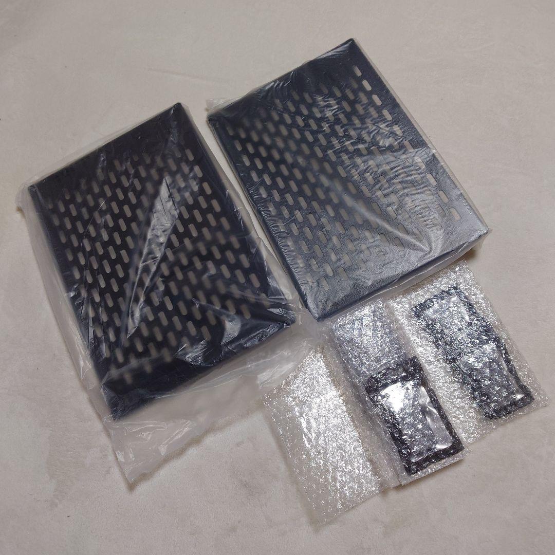 新品　ブラックデザイン デバイスワークス ラッチコン アイアンプレート 2セット