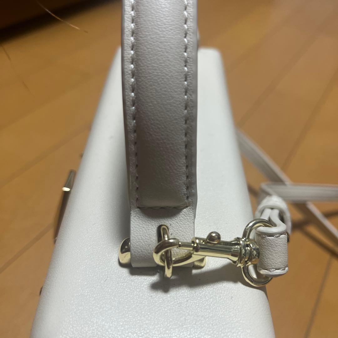 CELFORD リュタン ビジュースタッズポシェット M ホワイトセルフォード