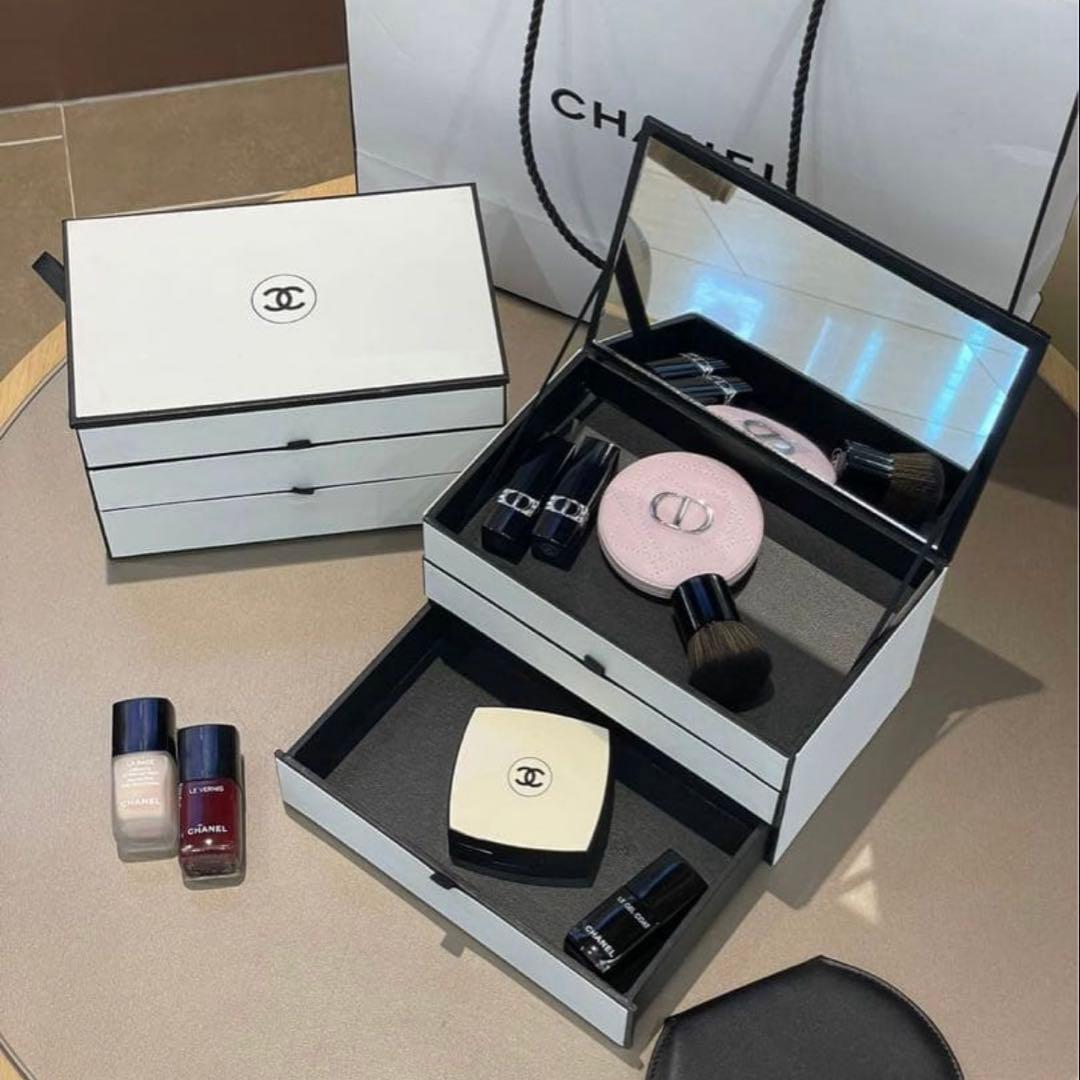ま*♡様 シャネル　コスメボックス　引き出し　ノベルティ　CHANEL