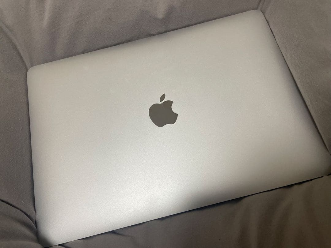 超美品　MacBook Air Retina 13-inch 2020