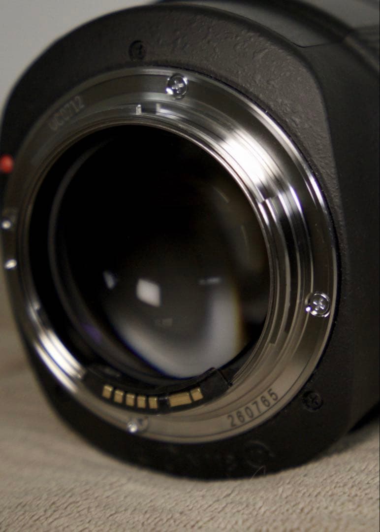 Canon EF 85mm f/1.2L II USM レンズ