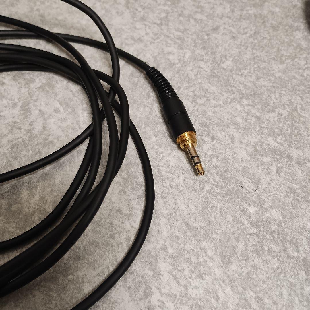 AKG K702です。