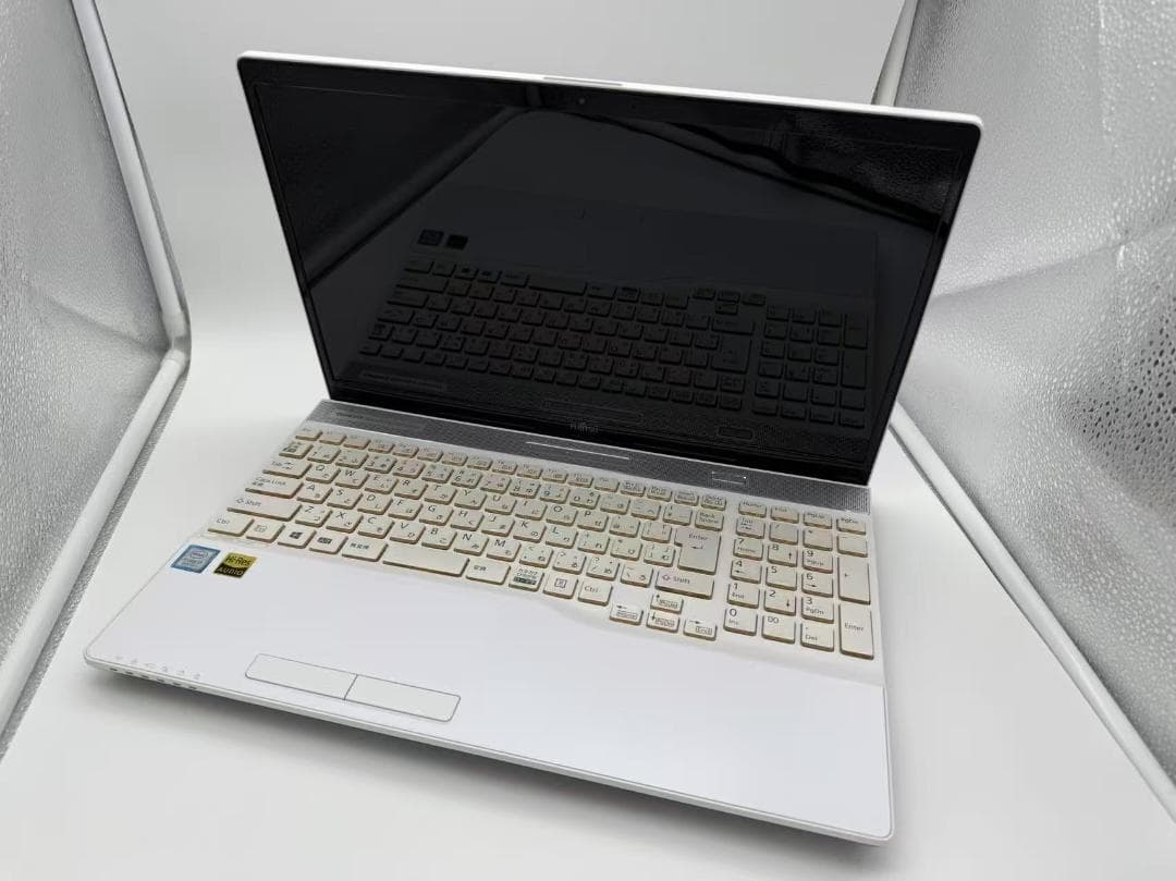 超美品 富士通 第8世代i7 16GB SSD+HDD Office付きW