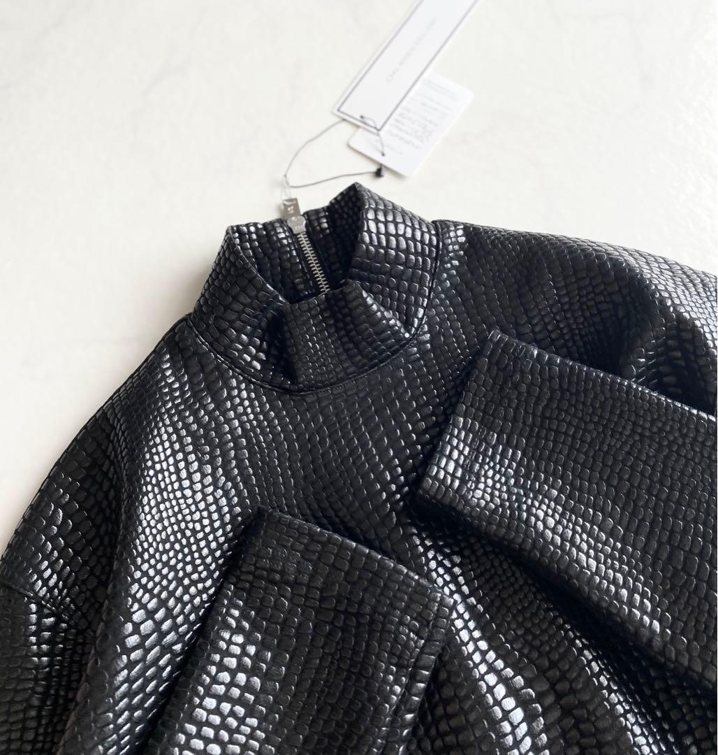 JOHN LAWRENCE SULLIVAN 3D プリント ハイネック トップ