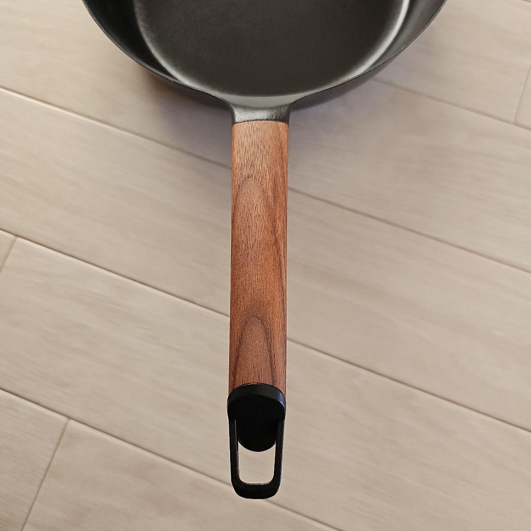 バーミキュラ VERMICULAR鋳鉄製フライパン 24cm木製ハンドル