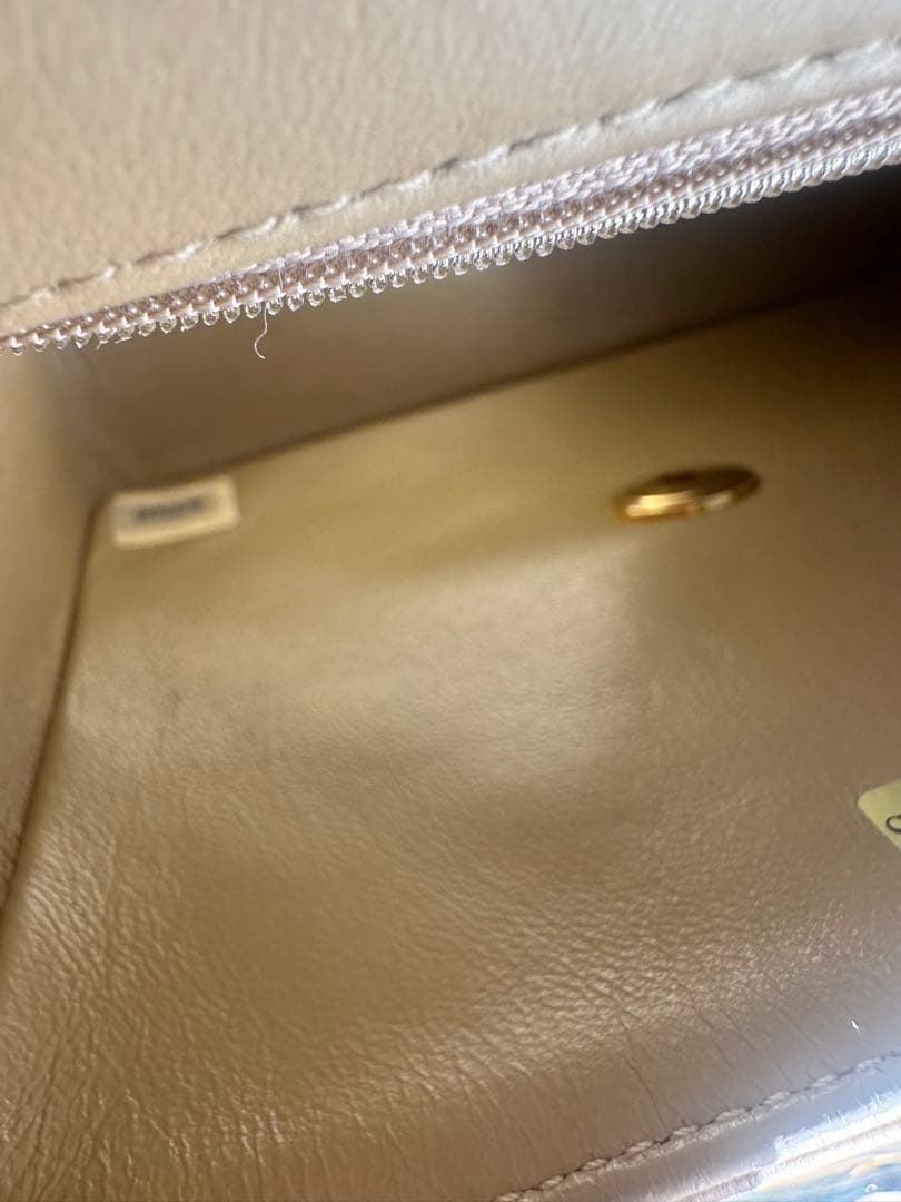 CHANEL ミニマトラッセ ベージュ ラムスキン