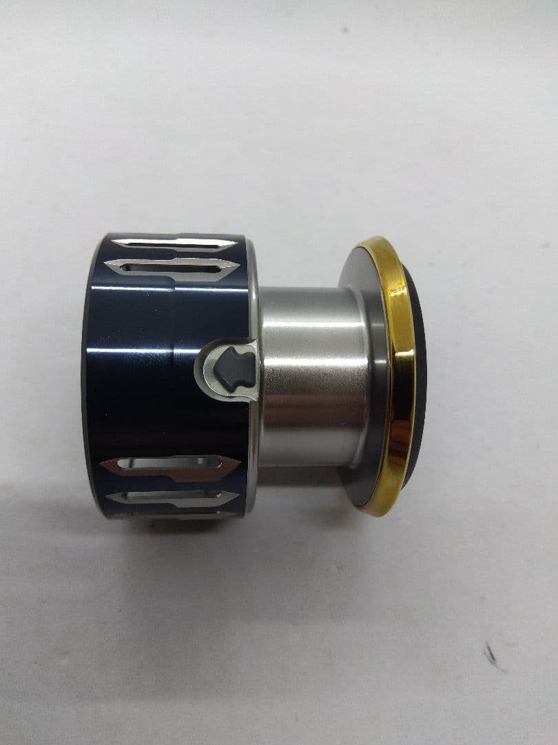 シマノ 17ツインパワーXD 4000XG 純正スプール 中古美品