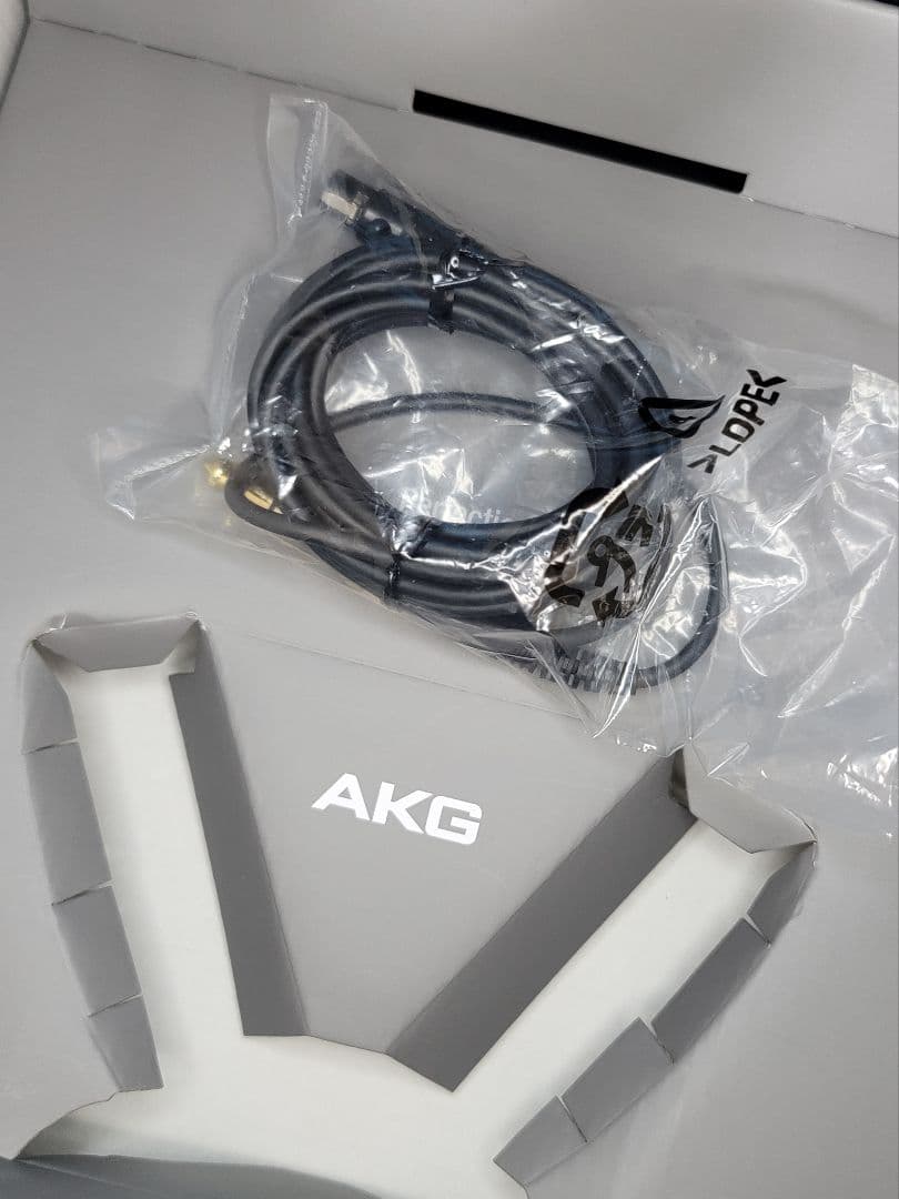【美品】AKG K702