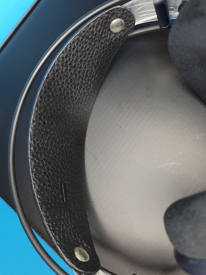 【美品】AKG K702