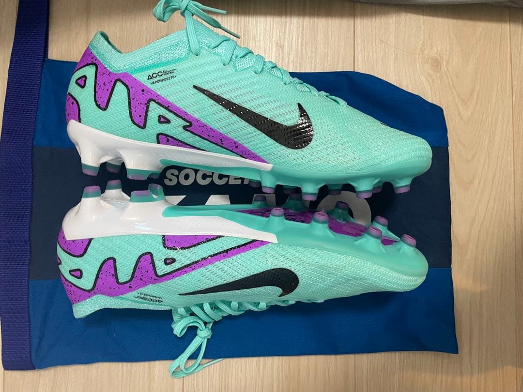 Nike Mercurial サッカーシューズ ミントグリーン・紫